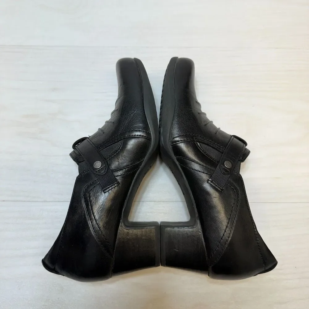 Clarks Rosalyn Nicole Heel Loafers‎ Women's Size 8 Black Leather Comfort Strap
